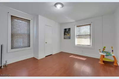 127 N 16th St, East Orange, NJ 07017 - Photo 23