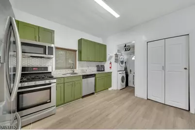 127 N 16th St, East Orange, NJ 07017 - Photo 11
