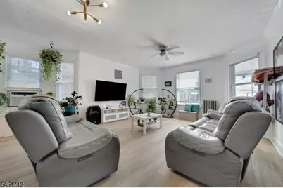127 N 16th St, East Orange, NJ 07017 - Photo 3