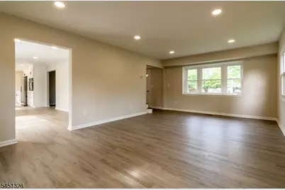 4 Overbrook Rd, Franklin Township, NJ 08873 - Photo 3