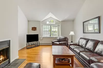 14 Pudding Stone Ln, Jefferson Township, NJ 07438 - Photo 7