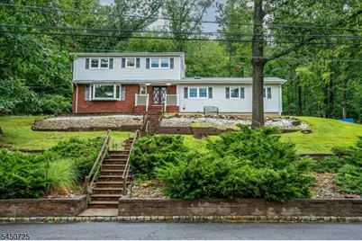 40 Longview Dr, Green Brook Township, NJ 08812 - Photo 1