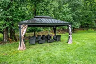 40 Longview Dr, Green Brook Township, NJ 08812 - Photo 47