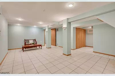 40 Longview Dr, Green Brook Township, NJ 08812 - Photo 29