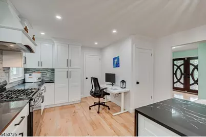 40 Longview Dr, Green Brook Township, NJ 08812 - Photo 15