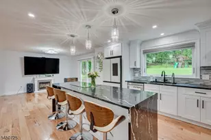 40 Longview Dr, Green Brook Township, NJ 08812 - Photo 11