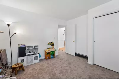 135 E 11th St, Linden, NJ 07036 - Photo 11