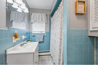135 E 11th St, Linden, NJ 07036 - Photo 13