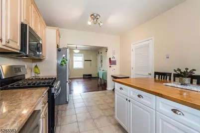 33-37 New York Ave #2A, Newark, NJ 07105 - Photo 13