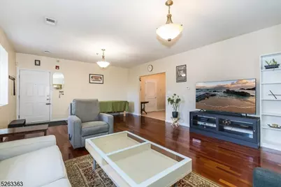 33-37 New York Ave #2A, Newark, NJ 07105 - Photo 15
