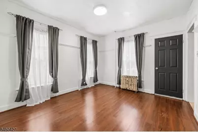 6 Enfield Ave, Montclair, NJ 07042 - Photo 9