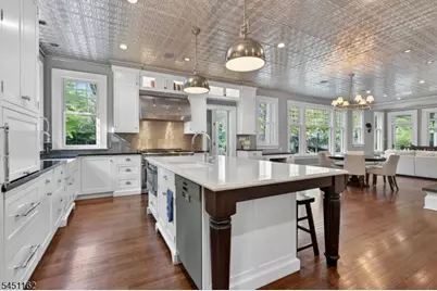 40 Highland Ave, Millburn, NJ 07078 - Photo 9
