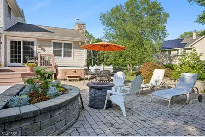 9 Pitcairn Dr, Roseland, NJ 07068 - Photo 43