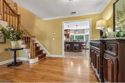 9 Pitcairn Dr, Roseland, NJ 07068 - Photo 5