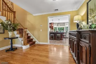 9 Pitcairn Dr, Roseland, NJ 07068 - Photo 5