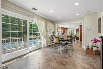 9 Pitcairn Dr, Roseland, NJ 07068 - Photo 19