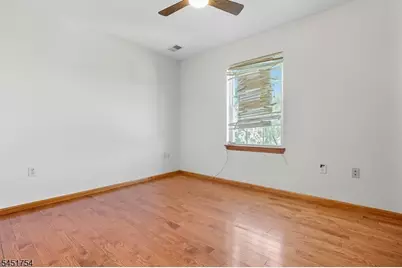 87 Cottage St, Bayonne, NJ 07002 - Photo 7