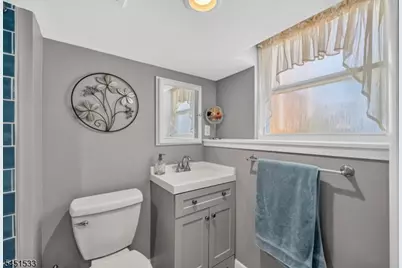 105 Mountainview Dr, Clifton, NJ 07013 - Photo 27