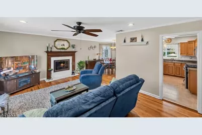 105 Mountainview Dr, Clifton, NJ 07013 - Photo 5