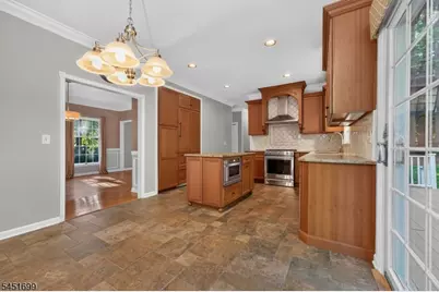 11 Devonald Dr, Bethlehem Township, NJ 08802 - Photo 9