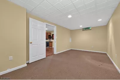 11 Devonald Dr, Bethlehem Township, NJ 08802 - Photo 27