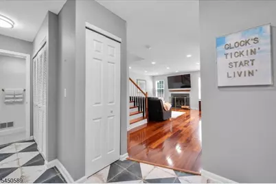 107 Choctaw Ridge Rd, Branchburg Township, NJ 08876 - Photo 3