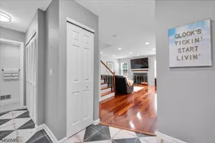 107 Choctaw Ridge Rd, Branchburg Township, NJ 08876 - Photo 3