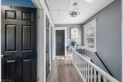 331 Thompson Avenue, Roselle, NJ 07203 - Photo 15