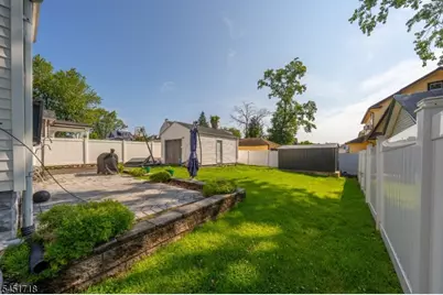 331 Thompson Avenue, Roselle, NJ 07203 - Photo 23