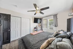 331 Thompson Ave, Roselle, NJ 07203 - Photo 11