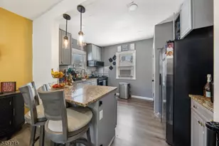 331 Thompson Ave, Roselle, NJ 07203 - Photo 9