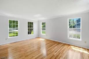 17 Bacorn Rd, Raritan Township, NJ 08822 - Photo 7