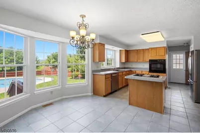 17 Bacorn Rd, Raritan Township, NJ 08822 - Photo 17