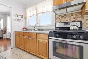 621 Spruce St, Roselle, NJ 07203 - Photo 7