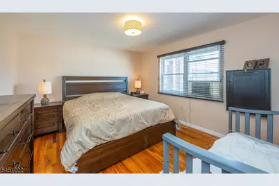 24 Manchester Ct, Wayne Twp., NJ 07470 - Photo 13