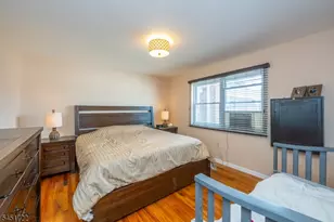 24 Manchester Ct, Wayne Twp., NJ 07470 - Photo 13