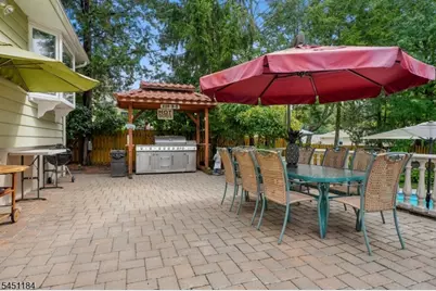 357 Foxwood Rd, Union Township, NJ 07083 - Photo 5