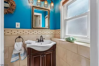 357 Foxwood Rd, Union Township, NJ 07083 - Photo 17