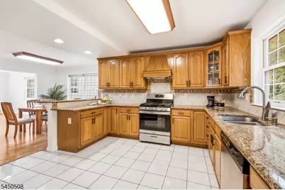 28 Kenz Ter, West Orange Township, NJ 07052 - Photo 7