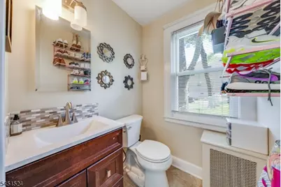 1 Westview Ave, Roseland, NJ 07068 - Photo 23