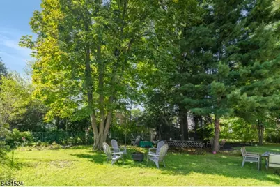 1 Westview Ave, Roseland, NJ 07068 - Photo 37
