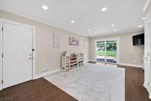 97 Ivy Ln, Bridgewater, NJ 08807 - Photo 17