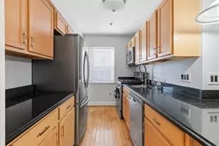 70 S Munn Ave, East Orange, NJ 07018 - Photo 7