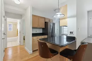 70 S Munn Ave, East Orange, NJ 07018 - Photo 5