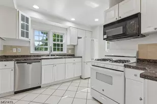 32 Locust Ave, Millburn, NJ 07041 - Photo 9
