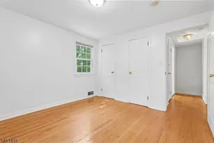 32 Locust Ave, Millburn, NJ 07041 - Photo 17