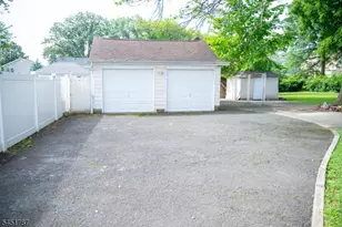 40 E Lincoln Ave, Roselle Park, NJ 07204 - Photo 25