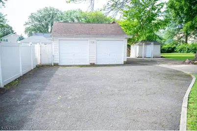 40 E Lincoln Ave, Roselle Park, NJ 07204 - Photo 23