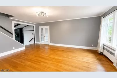 40 E Lincoln Ave, Roselle Park, NJ 07204 - Photo 9