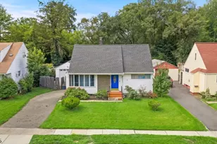484 Raritan Rd, Roselle, NJ 07203 - Photo 1